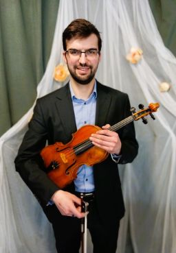 <b>MgA. Martin Husák</b><br>housle&nbsp;